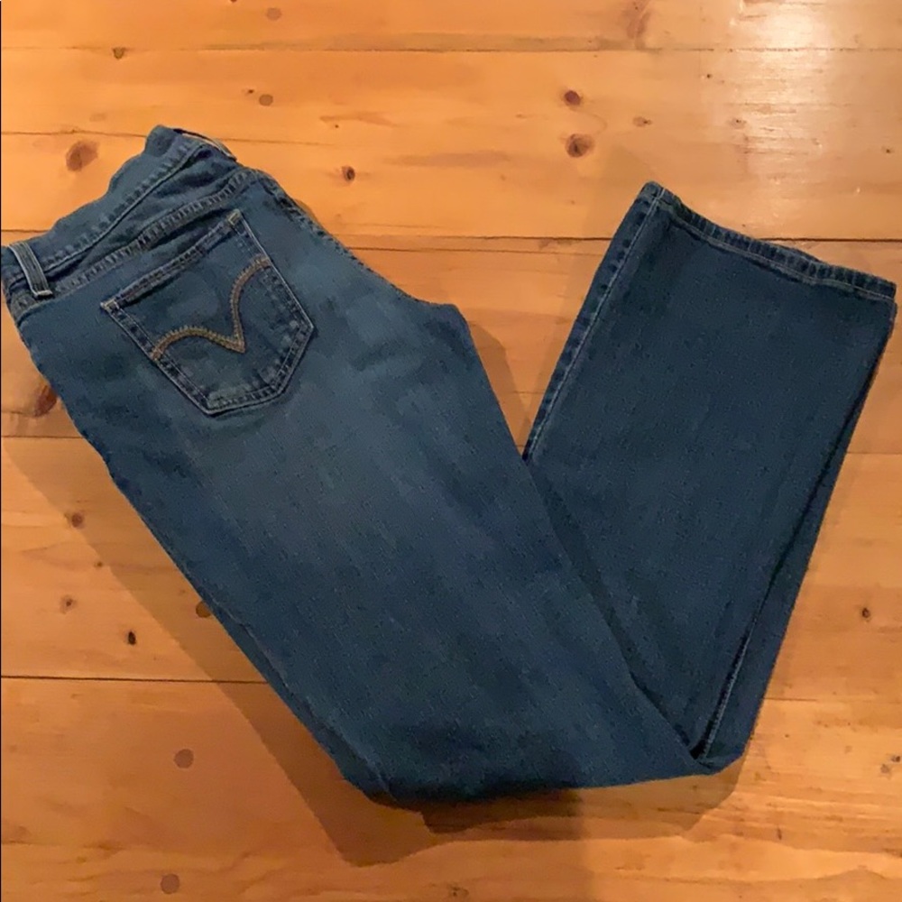 Levi’s 515 Bootcut Jeans (size 4)